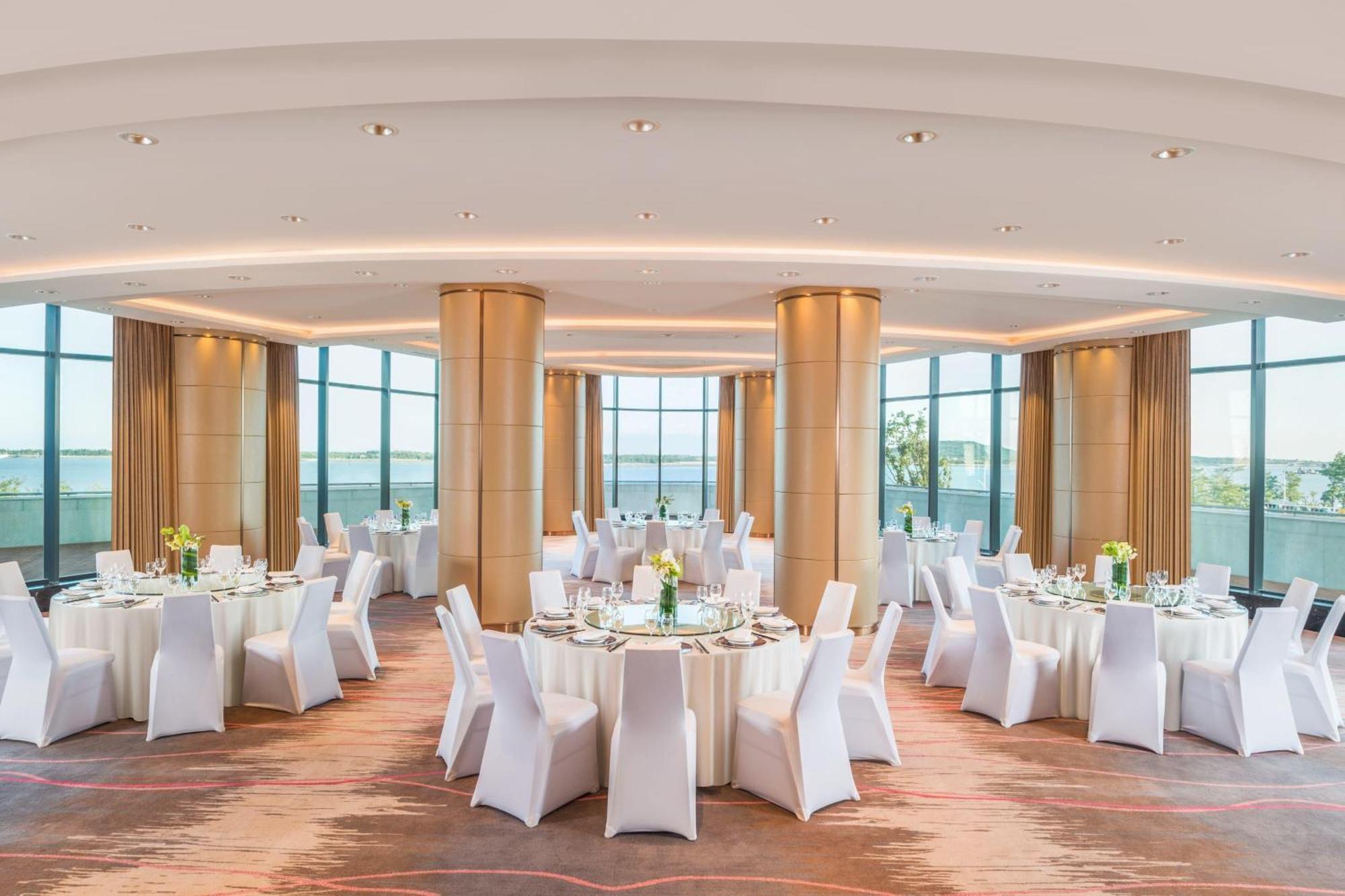 Sheraton Qingdao West Coast Buitenkant foto
