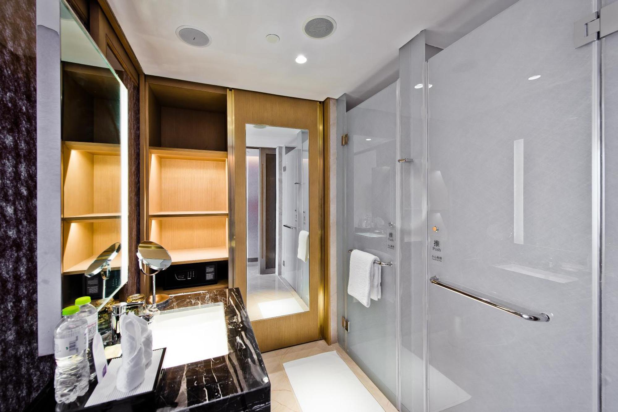 Sheraton Qingdao West Coast Buitenkant foto
